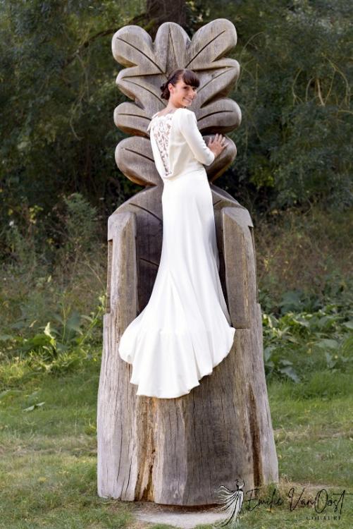 Emilie Van Oost Couture - Robe de mariée en crêpe a manches longues | 
