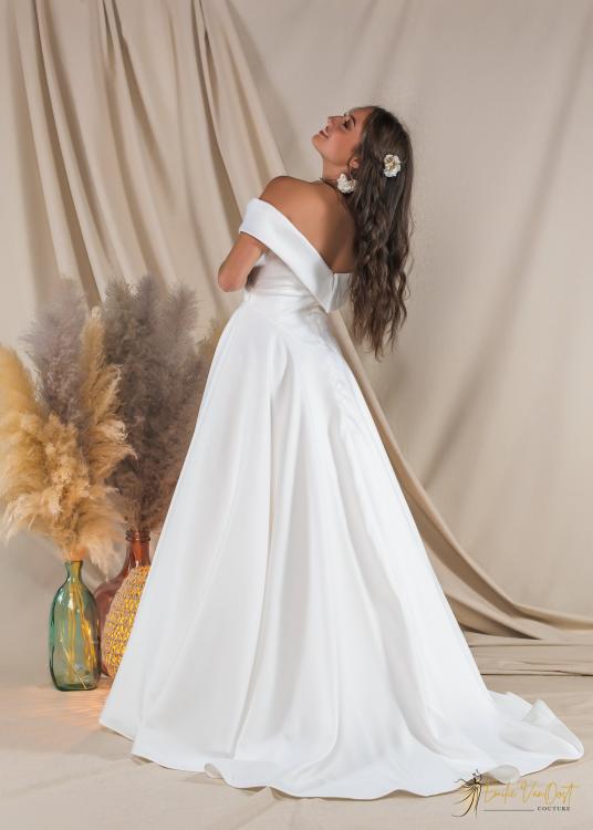 Emilie Van Oost Couture - robe de mariée princesse en piqué de coton  | 